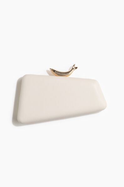 Asymmetric clutch