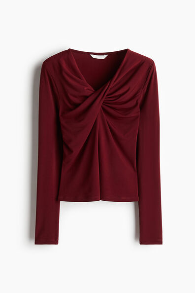 Twist-detail top