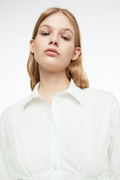 Tapered-waist poplin shirt