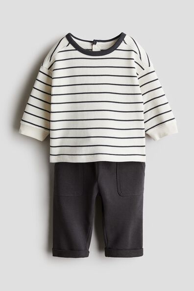 2-piece lightweight sweatshirt set