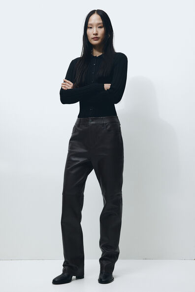 Rib-knit collared top