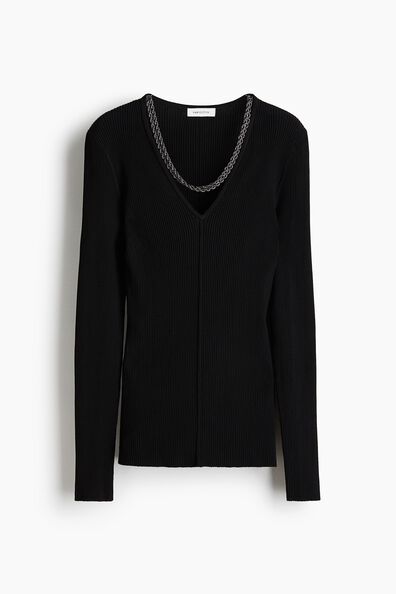 Chain-detail top