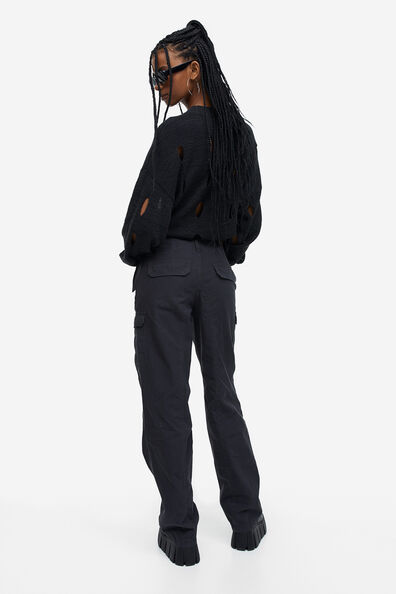Low-waisted cargo trousers