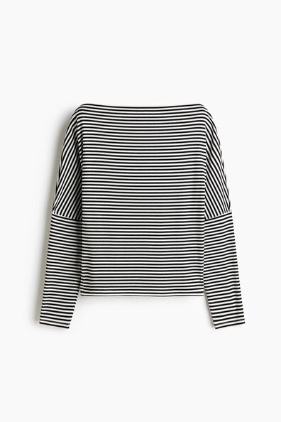 Boat-neck top
