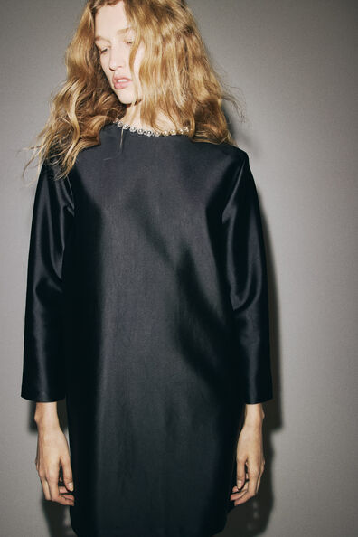 Чёрный