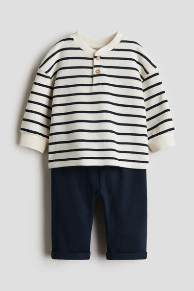 2-piece sweatshirt set