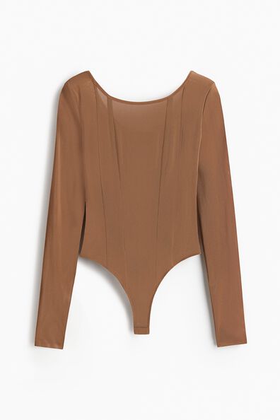 Long-sleeved mesh body