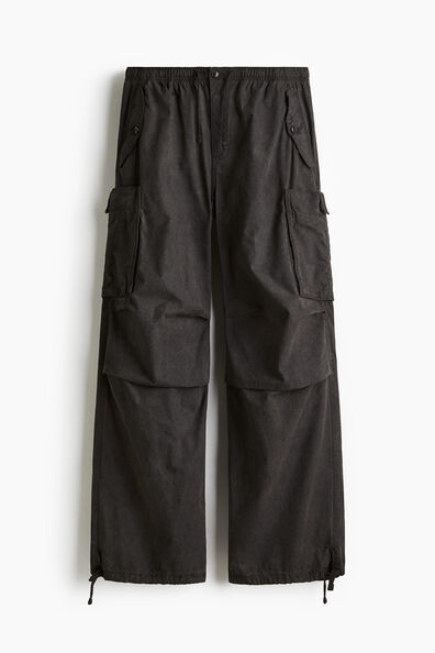 Loose Fit Parachute trousers