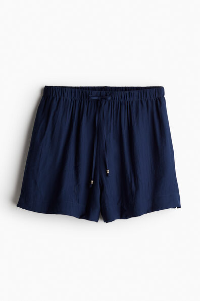 Pull-on shorts