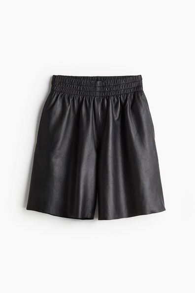 Leather pull-on shorts