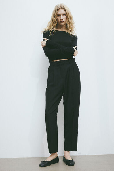 Tapered linen-blend trousers