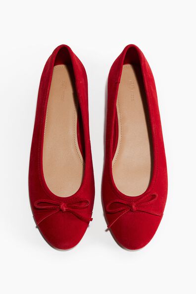 Leather ballet flats