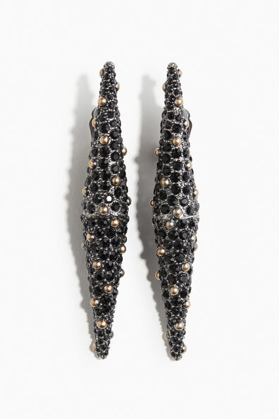 Statement clip earrings