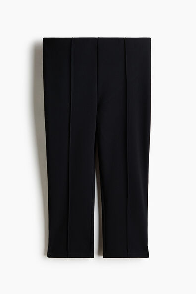 Crease-leg Capri leggings