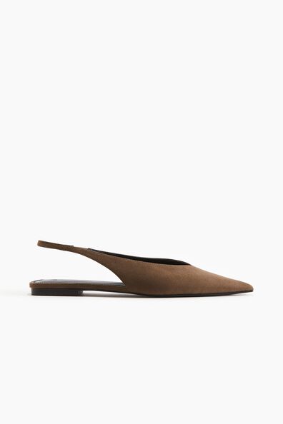 Pointed slingbacks