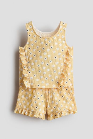 2-piece frill-trimmed set