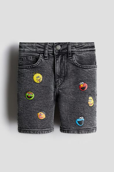 Printed denim shorts