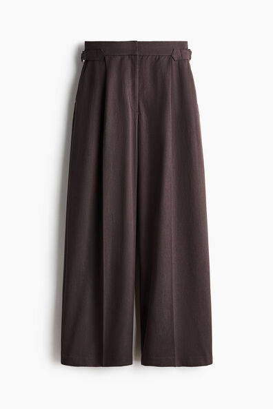 Wide tailored trousers