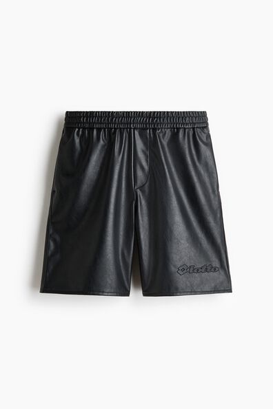 Relaxed Fit Coated shorts