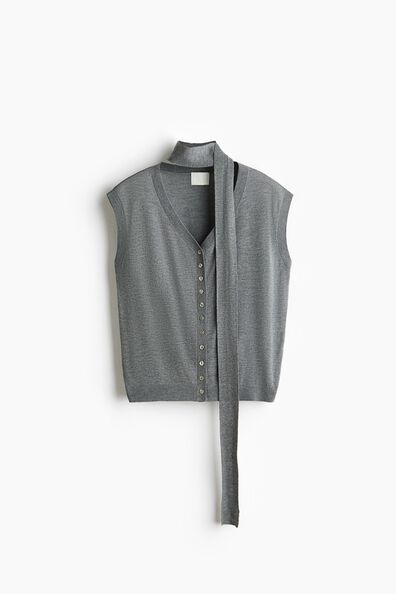 Scarf-collar sweater vest