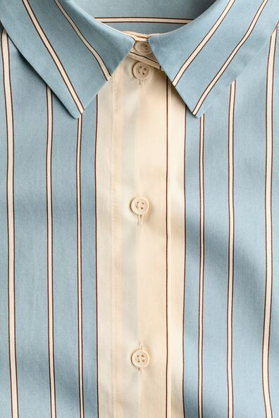 Синий