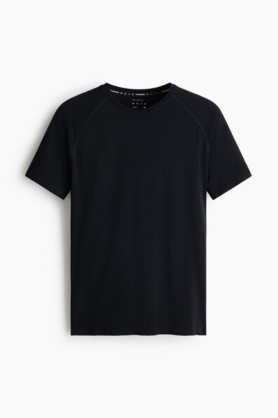 Muscle Fit Sports T-shirt with DryMove™
