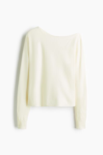 One-shoulder jumper