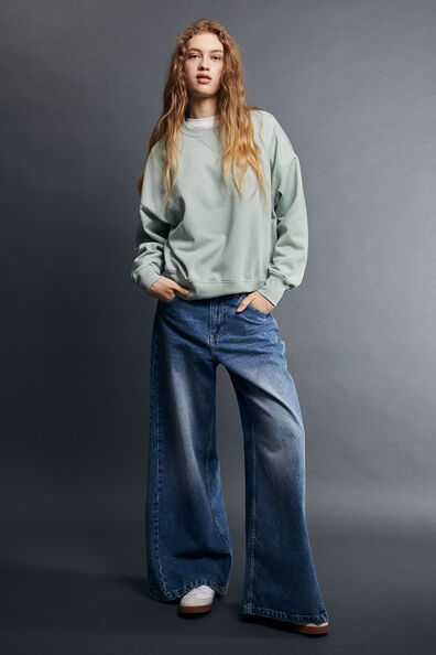 Oversized motif-detail sweatshirt
