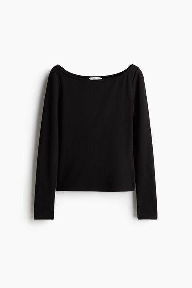 Boat-neck top