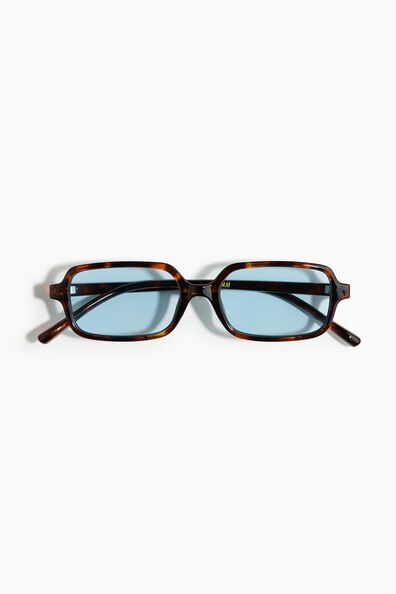 Rectangular sunglasses