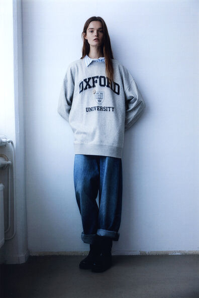 Oversized sweatshirt