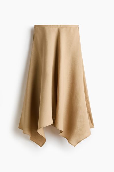 Long handkerchief skirt
