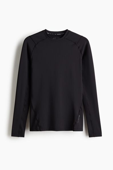 Muscle Fit Sports top with DryMove™