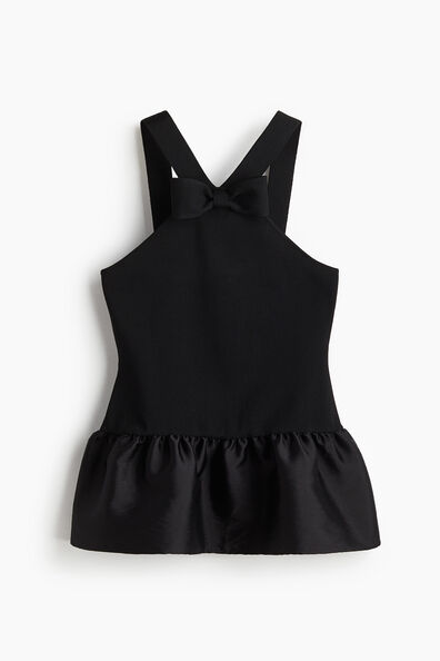 Bow-detail top