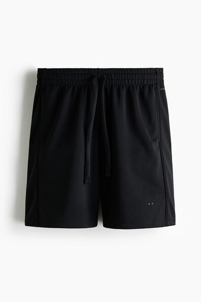 Regular Fit Sports shorts with DryMove™