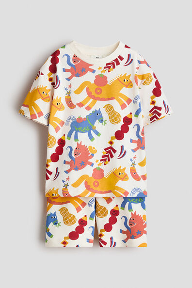 2-piece T-shirt and shorts set