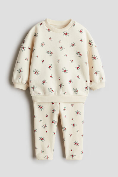 2-piece sweatshirt and leggings set