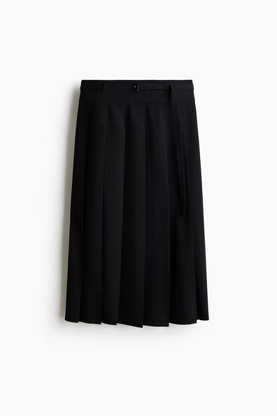 Belted pleated skirt