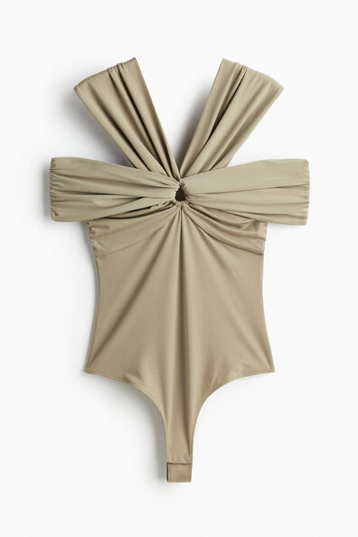 Cold shoulder thong body