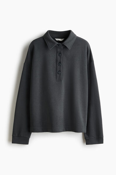Collared sweatshirt