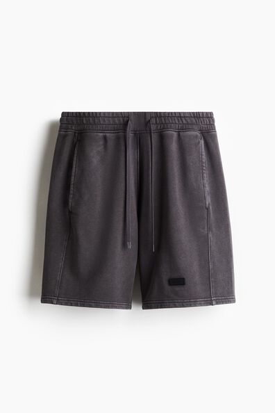 Mid-length sports shorts