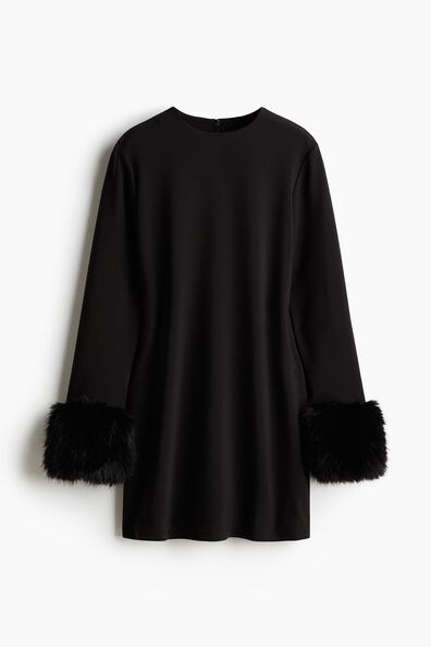 Long-sleeved dress