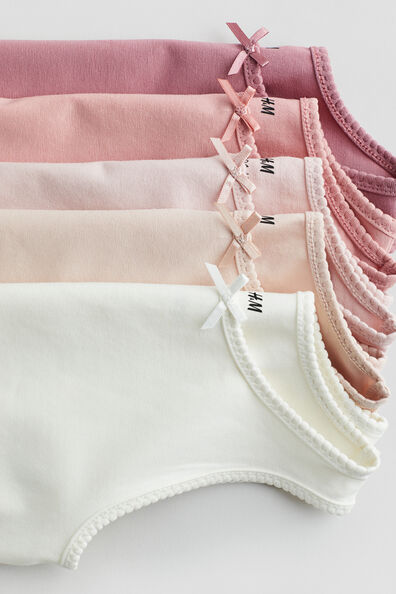 5-pack scallop-edge vest tops