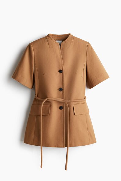 Short-sleeved jacket