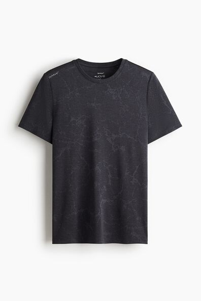 Regular Fit Sports top with DryMove™