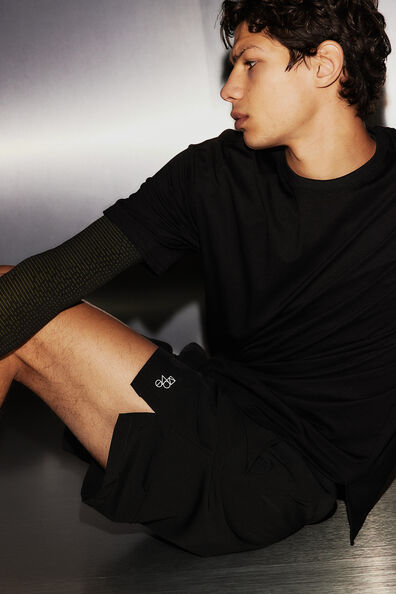 Long sports shorts with DryMove™
