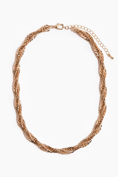 Twisted necklace