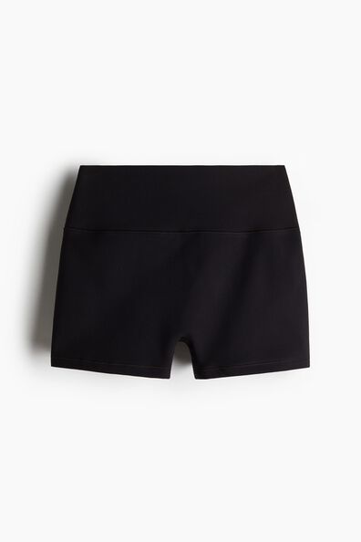 Sports hotpants with SoftMove™