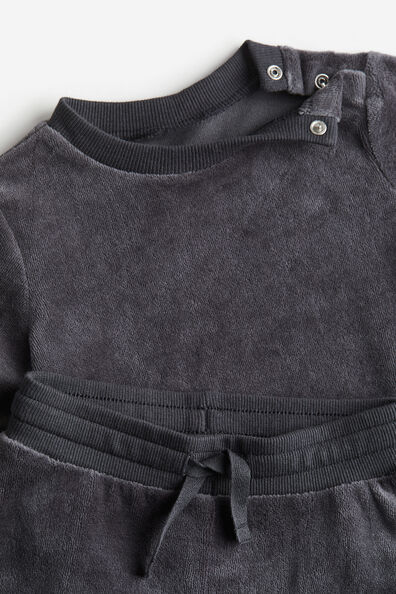 2-piece velour set