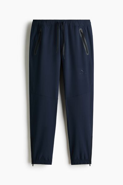 Sports trousers with DryMove™